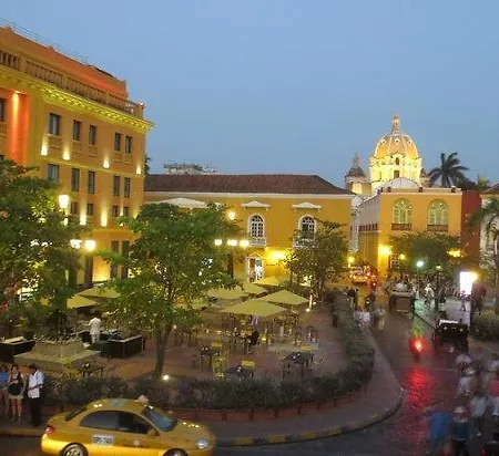 Edificio Nuevo Conquistador Cartagena Exterior foto